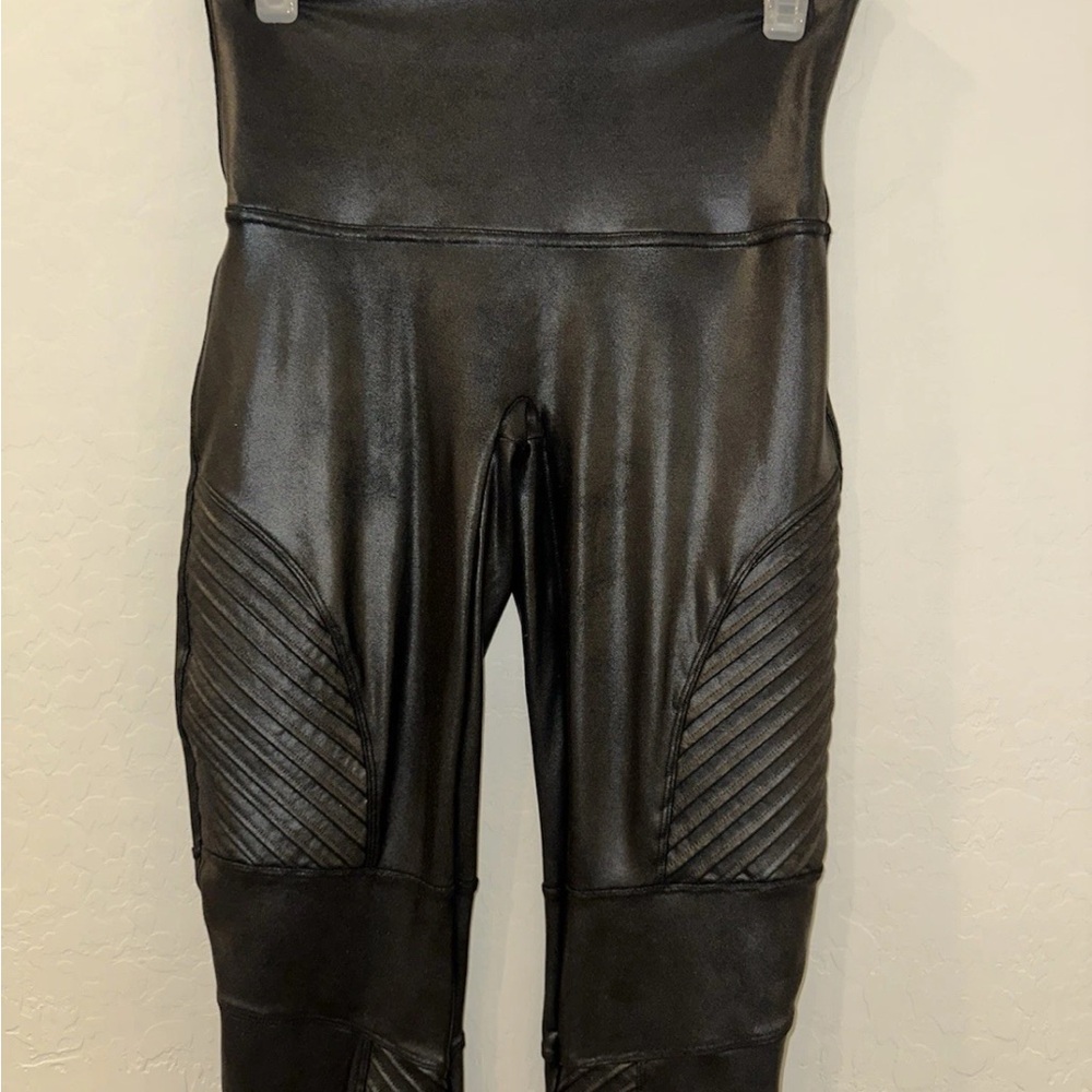 SPANX Faux Leather Moto
Leggings XL